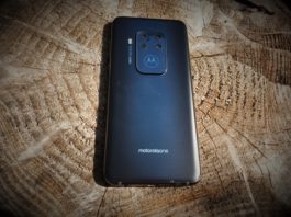 motorola one ZOOM
