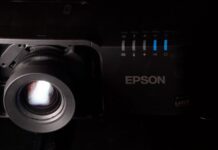 projektor Epson 3LCD